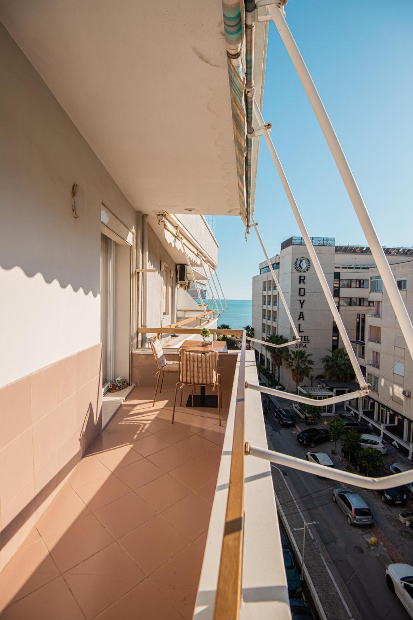 Vivi'S Seaside Apartment Durrës Exterior foto